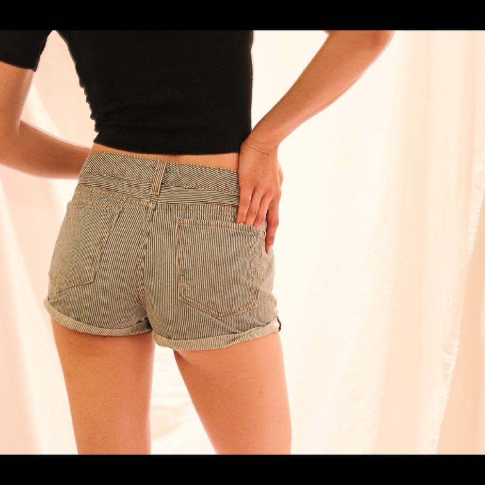 Black & White Striped Cotton Shorts (Size 4)